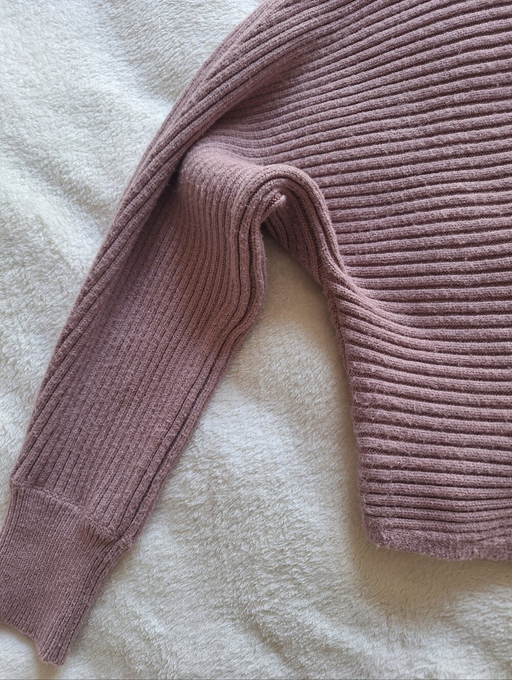 Anthropologie Ribbed Knit Sweater M Oversized Asymmetrical Mauve Purple Pullover - Picture 6 of 11